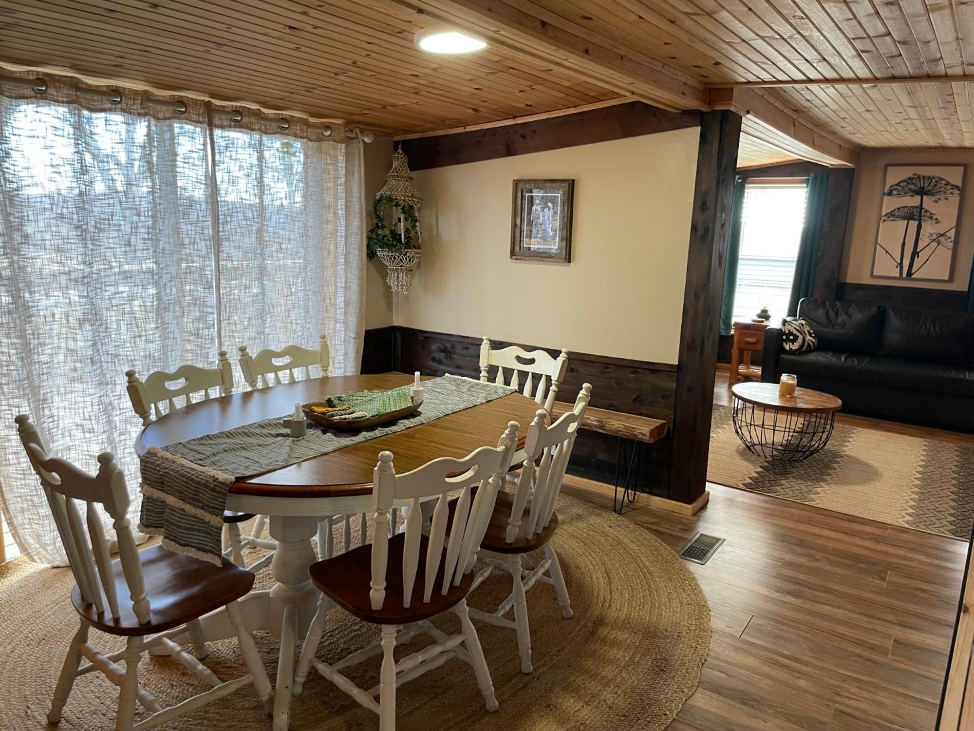 Butterfly Ridge Cabin - At The Top Of The Canyon Jasper ภายนอก รูปภาพ